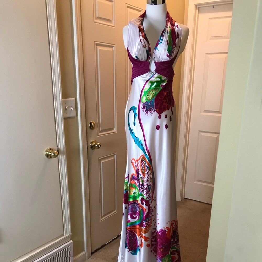 Cache’_Halter Gown
